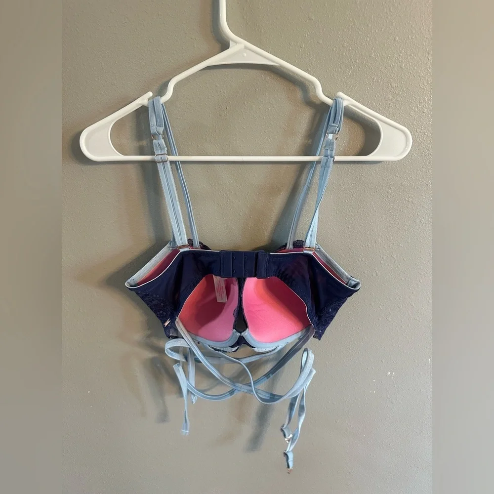 🚫sold🚫Date Push Up Bra 34DD Navy Lace Bralette with Light Blue Straps - Picture 5 of 6